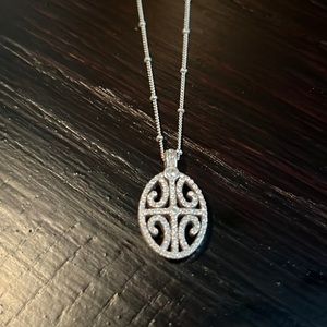 NWT Gorgeous Illumina necklace, 18” beaded chain with 2” extender